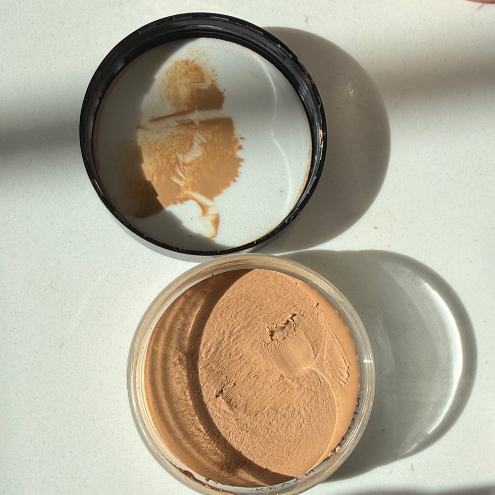 Kevyn Aucoin Light FB05 Foundation Balm gently used. Wrong color for me. - Picture 2 of 3
